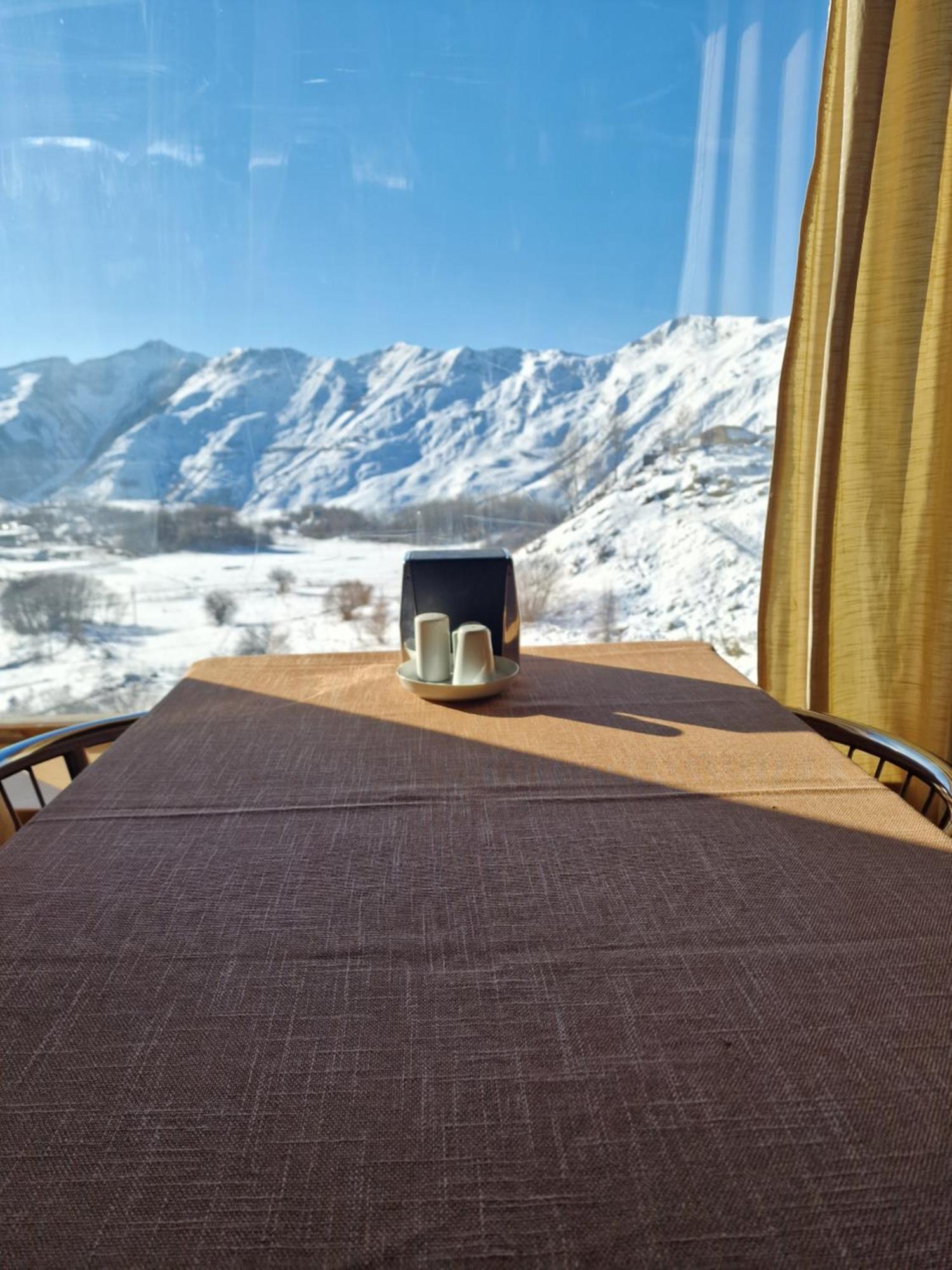 Panorama Hotel Gudauri Bagian luar foto